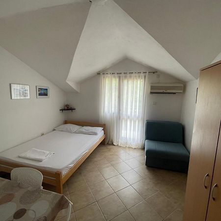 Apartmani Ivana Tivat Exteriör bild