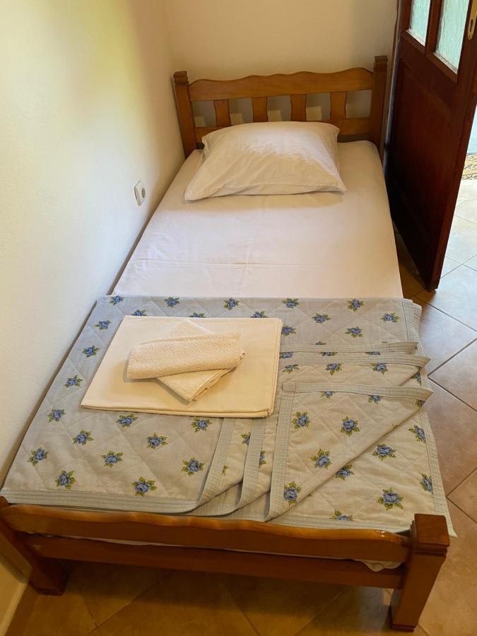 Apartmani Ivana Tivat Exteriör bild