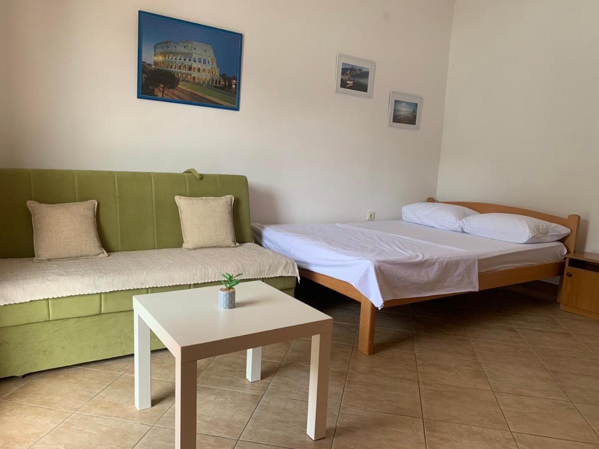 Apartmani Ivana Tivat Exteriör bild