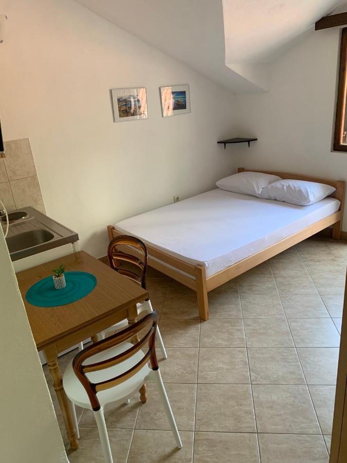 Apartmani Ivana Tivat Exteriör bild