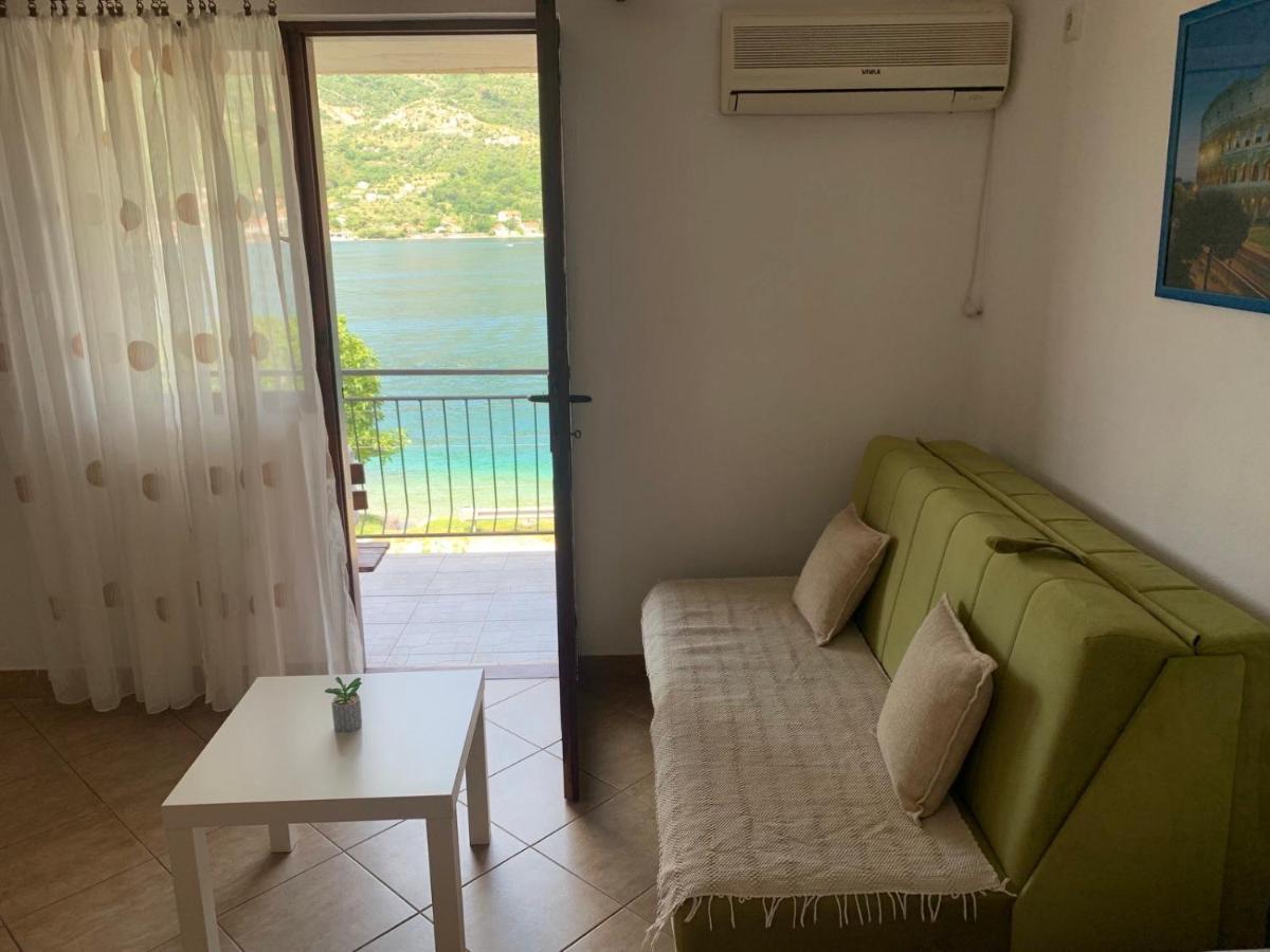 Apartmani Ivana Tivat Exteriör bild