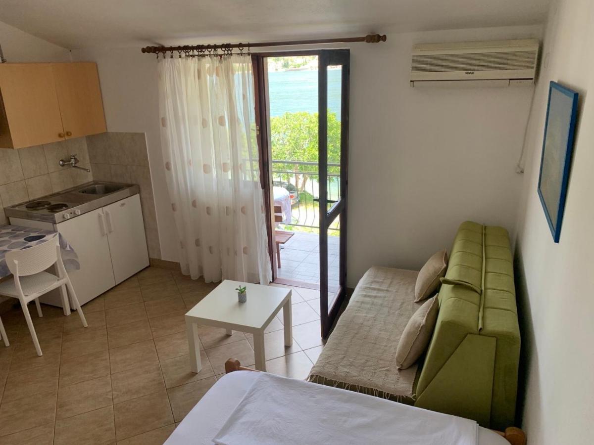 Apartmani Ivana Tivat Exteriör bild
