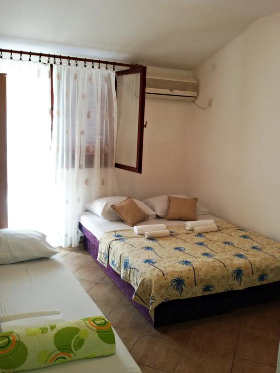Apartmani Ivana Tivat Exteriör bild