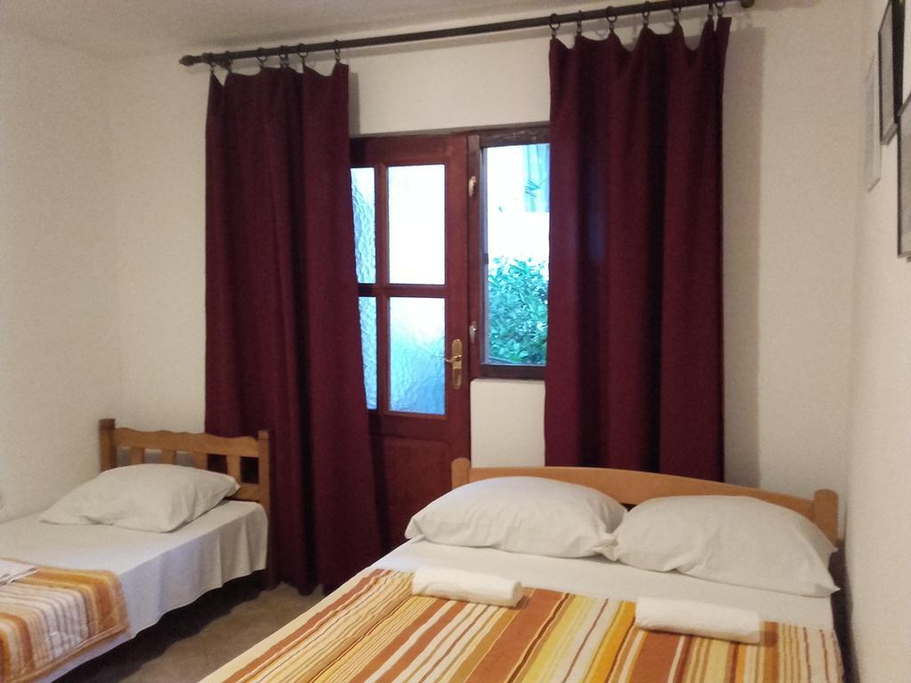Apartmani Ivana Tivat Exteriör bild